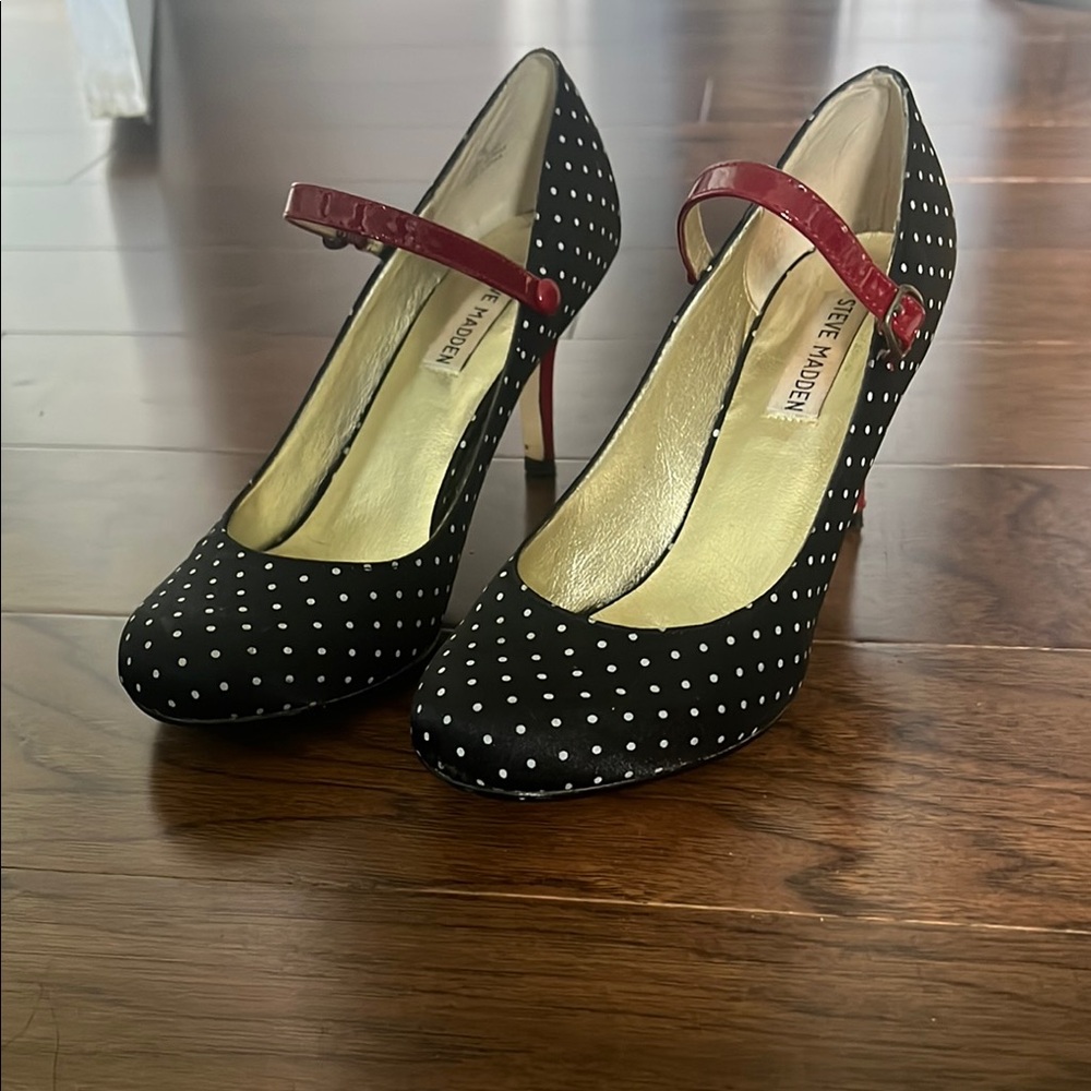 Steve Madden Black and Red Polka Dot Women's Heels.  ‘Luvvy’